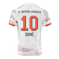 Moški Nogometni dresi Bayern Munich Leroy Sane #10 Gostujoči 2025-26 Kratek Rokav